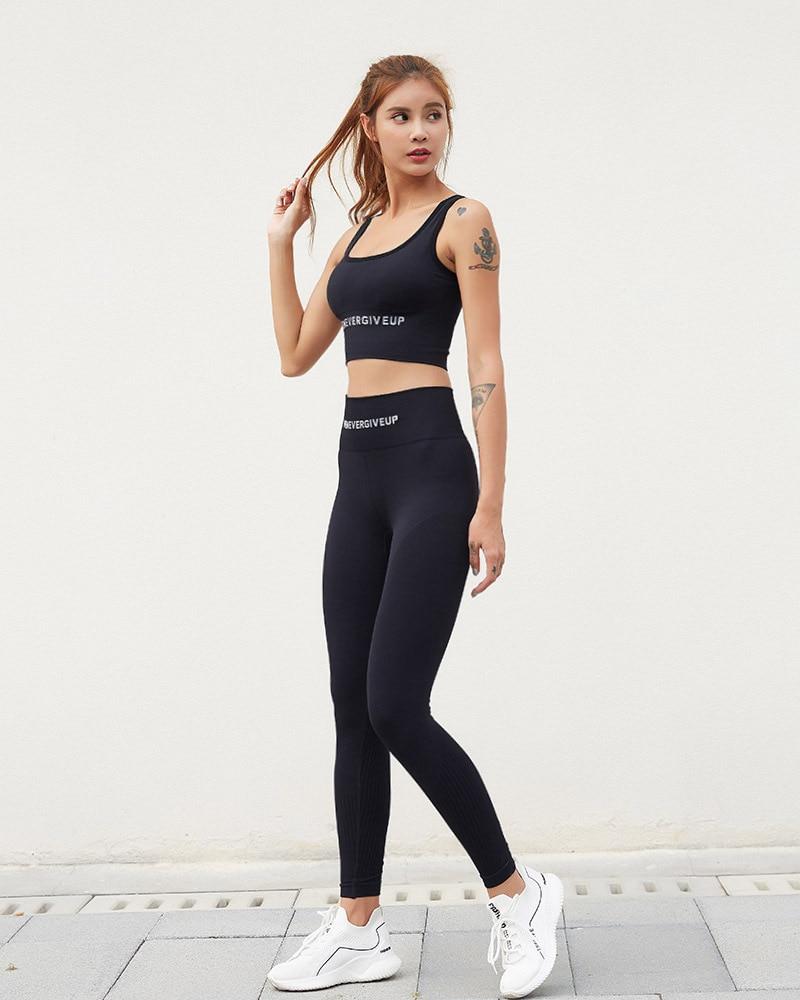 Astoria Seamless 'Never Give Up' Series Sports Crop - Black