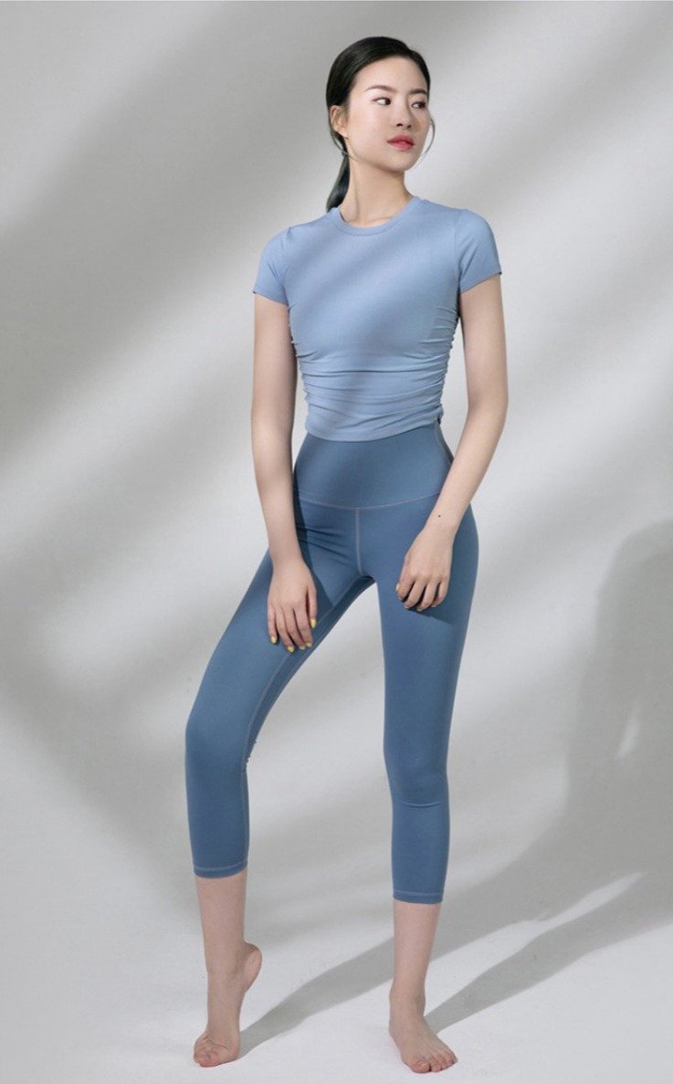 Astoria LUXE Max Support 3/4 Legging - Lake Blue
