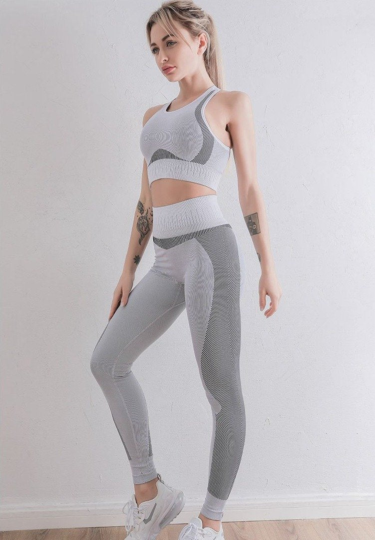 Astoria MOMENTUM Ribbed Sports Crop - Light Grey/Black
