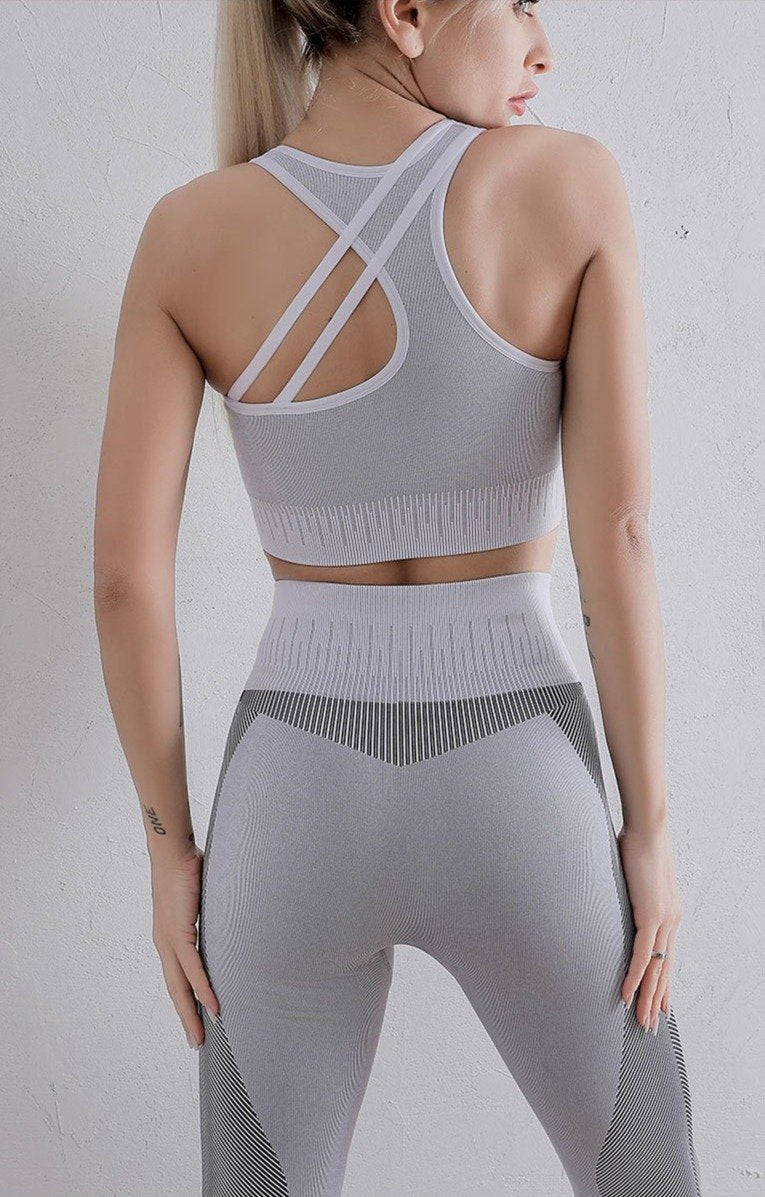 Astoria MOMENTUM Ribbed Sports Crop - Light Grey/Black