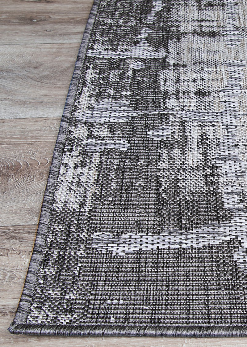 Couristan Charm Tiverton Rugs