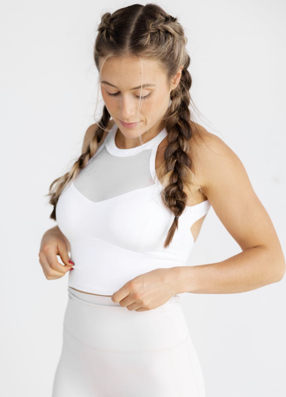 Astoria LIVE LUXE Mesh Sports Crop - White