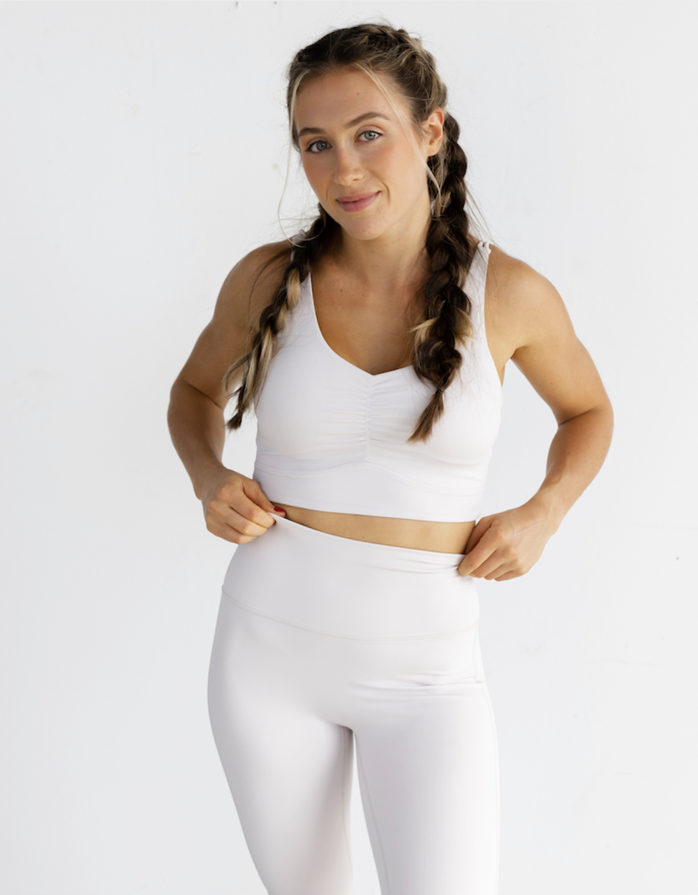 Astoria LUXE BREEZE Sports Crop - Ivory