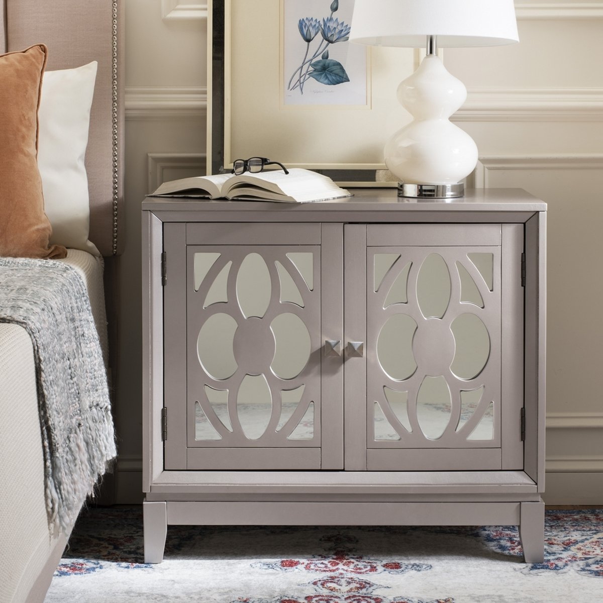 Shannon 2 Door Chest