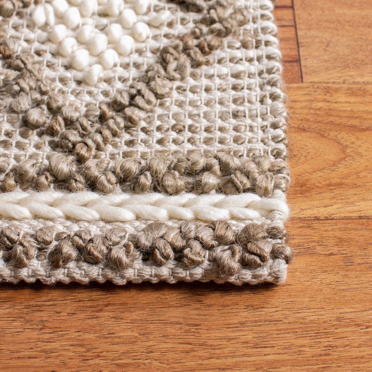 Natural Fiber Collection NF866B