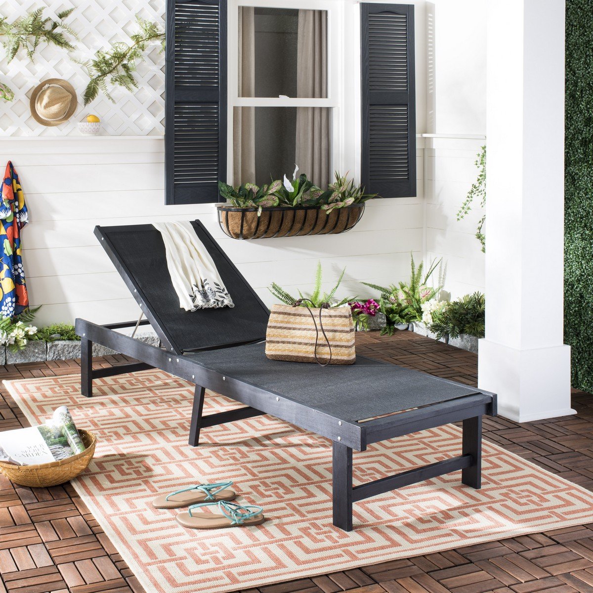 Manteca Lounge Chair