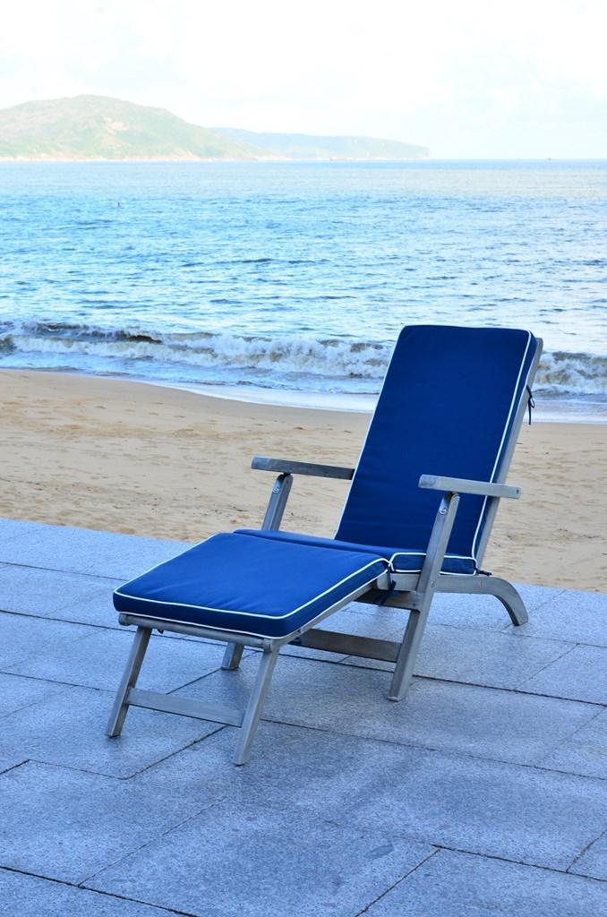Palmdale Lounge Chair