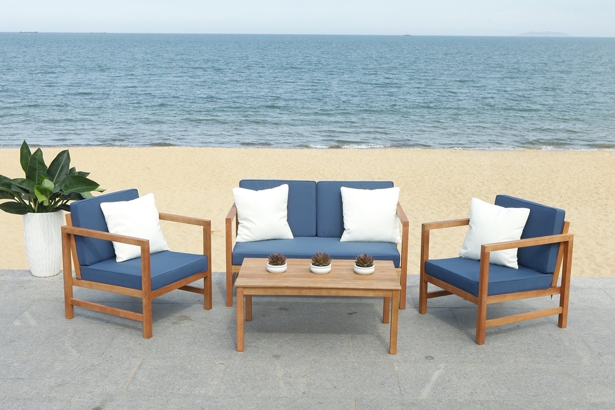 Montez 4 Pc Outdoor Set With Accent Pillows