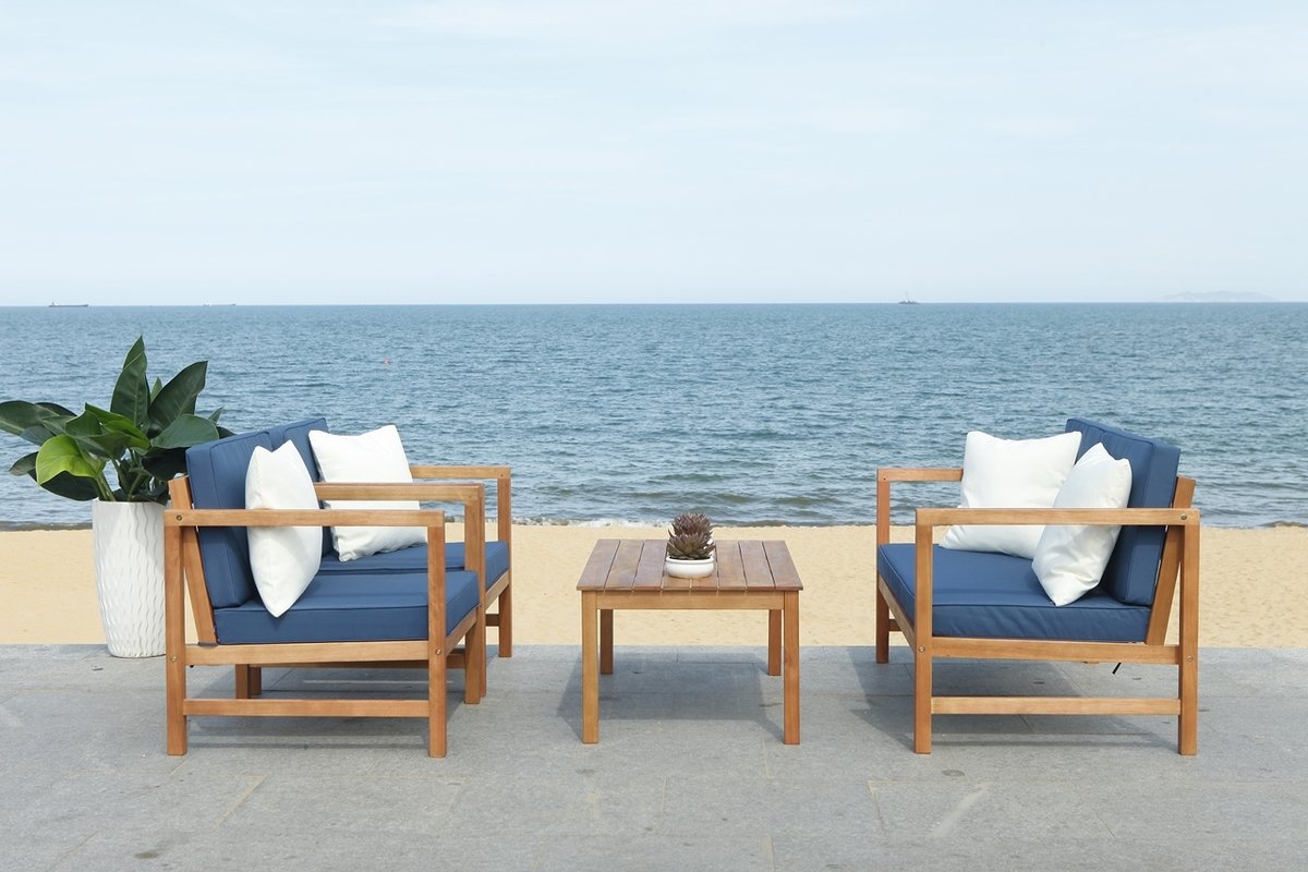 Montez 4 Pc Outdoor Set With Accent Pillows