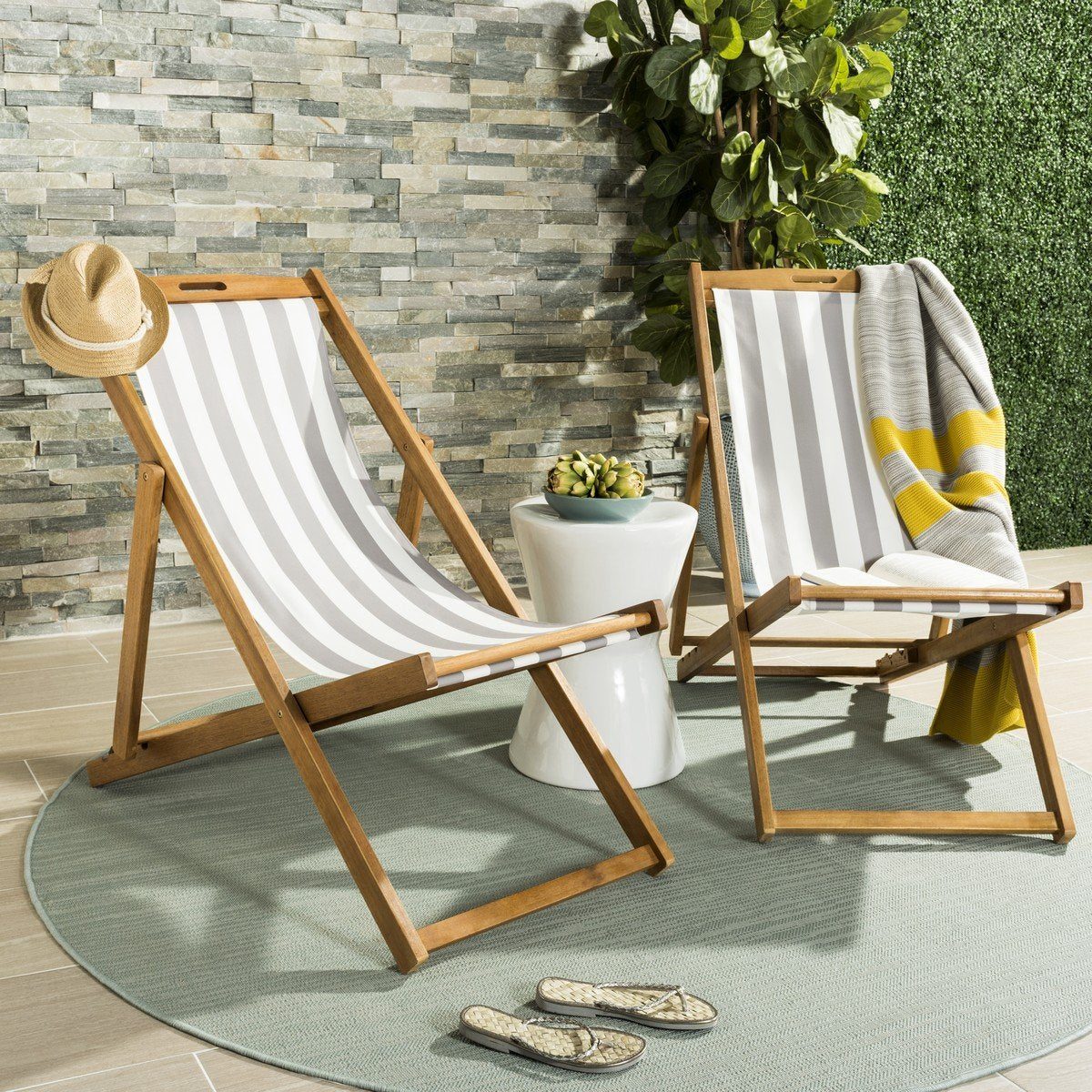 Loren Foldable Sling Chair
