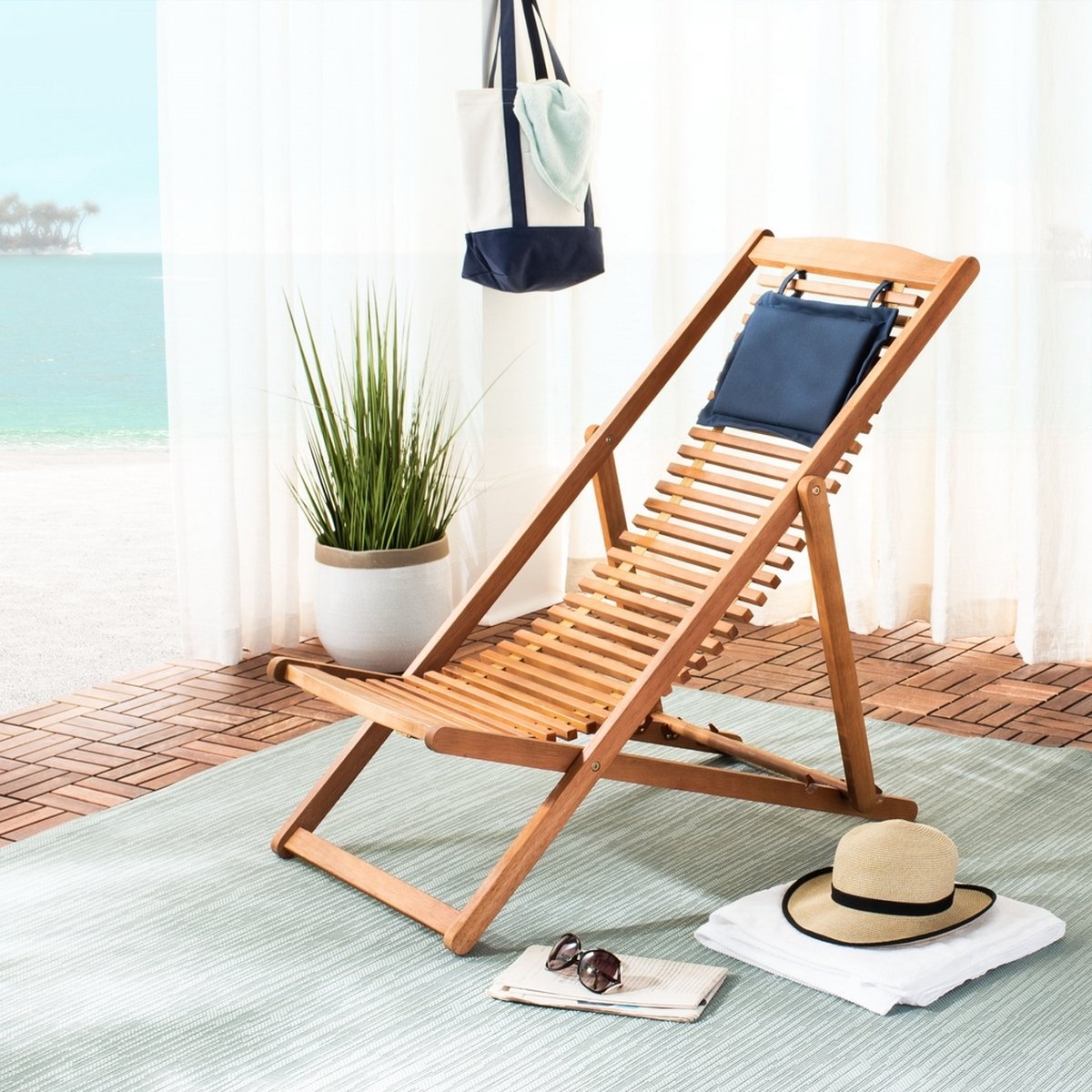 Rendi Relax Chair With Pillow