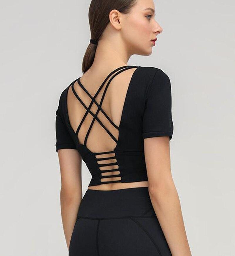 Astoria Seamless Sculpt Half-Sleeved Sports Crop - Black