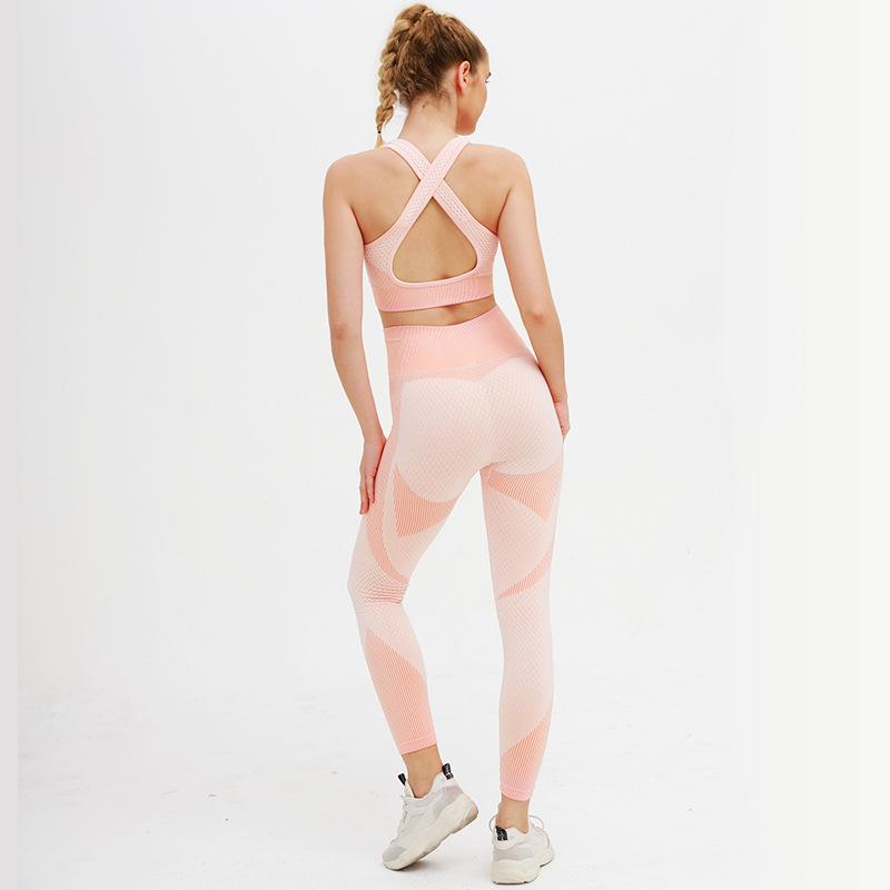 Astoria MOMENTUM Sports Crop - Peaches and Cream