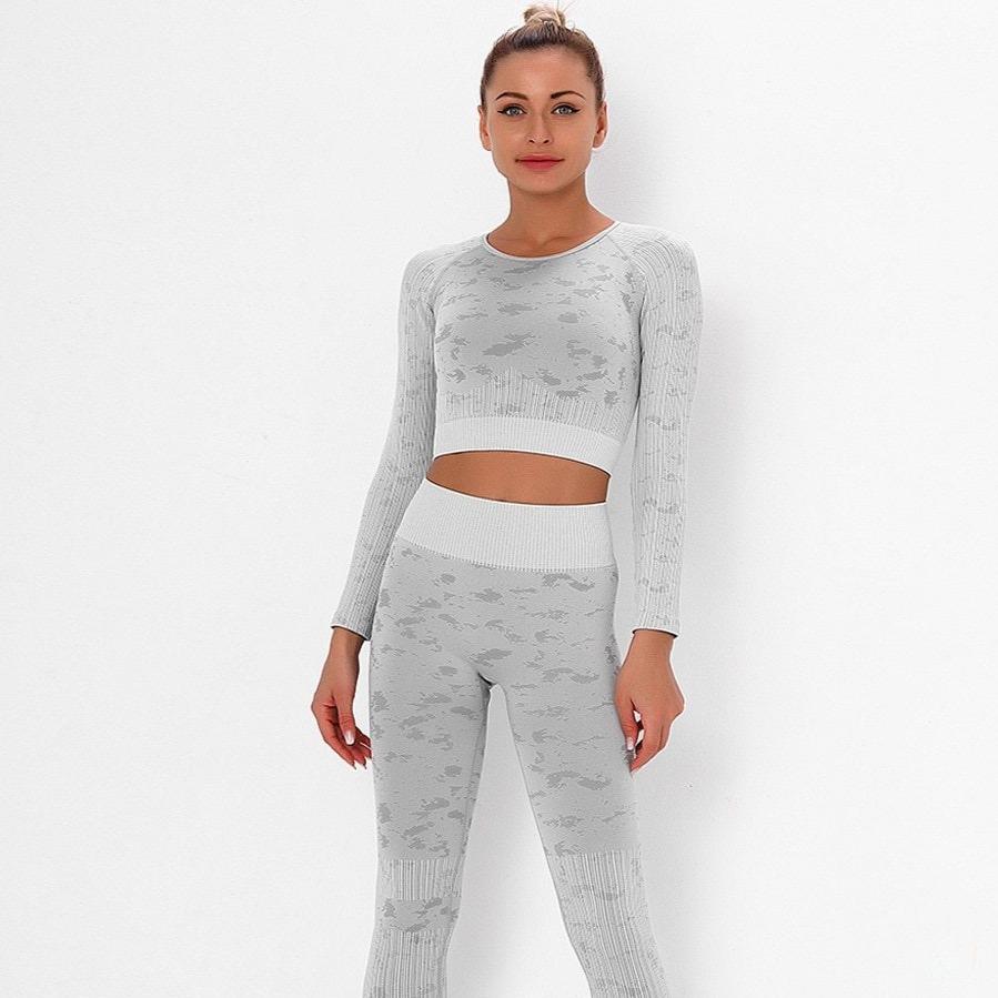 Astoria FLEX Sleeved Crop - Grey