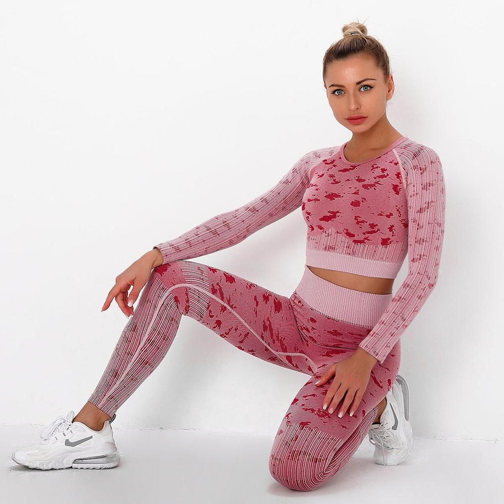 Astoria FLEX Sleeved Crop - Wine