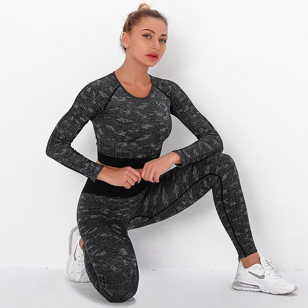 Astoria FLEX Sleeved Crop - Black/Grey