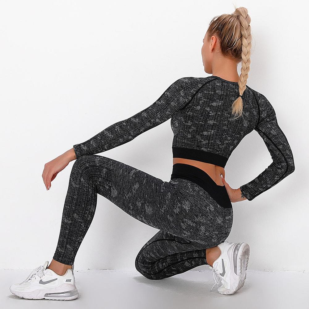 Astoria FLEX Sleeved Crop - Black/Grey
