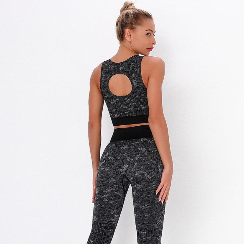 Astoria FLEX Sports Crop - Black/Grey