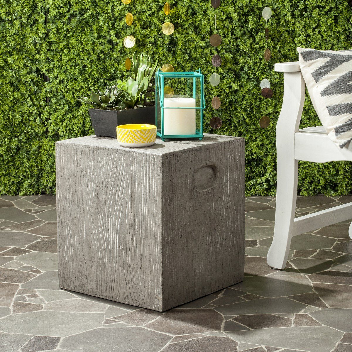 Cube Indoor / Outdoor Modern Concrete 16.5-inch H Accent Table